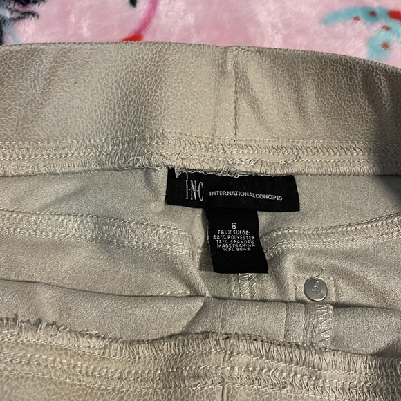 Women’s faux suede beige pant INC size 6 - Picture 4 of 7